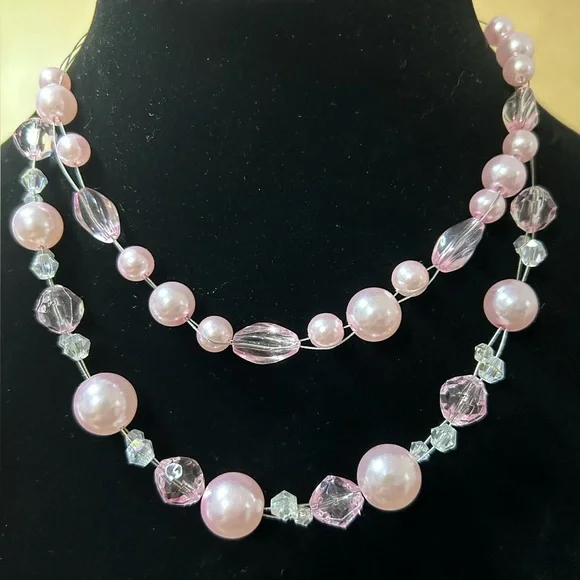 Pink Beaded Necklace - Picture 4 of 4